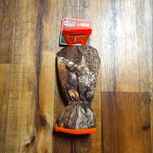 Real Tree Mitted Ice Scraper